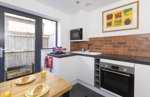 Woodstock Apartment | Pitts Cottage Annexe | Bladon Holiday Let | 1 Bed & Sleeps 2