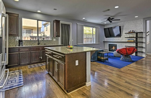 Pittsburg House | Pittsburg Retreat w/ Patio < 2 Mi to Suisun Bay!