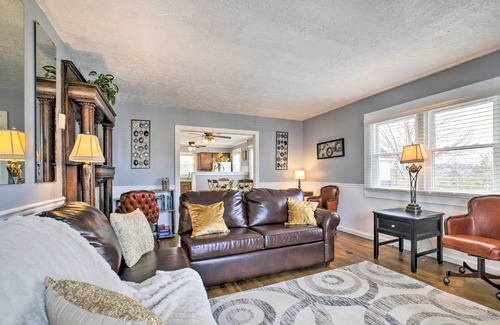 Marshall-Shadeland Apartment | Pittsburgh Escape w/ Pool - 3 Mi to Downtown!