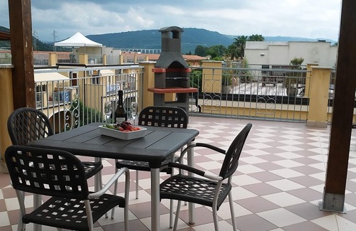 Pizzo Apartment | Pizzo Beach Club “Summer Special” 2 Bed apartment 13F with Free WIFI and 2 Terr