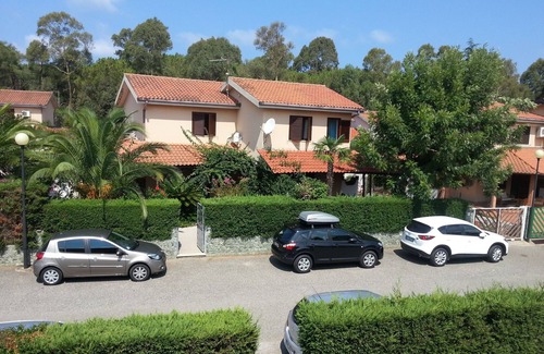 Contrada Difesa I Villa | Pizzo Calabro: Villa at the sea with garden inside the residence Porto Ada