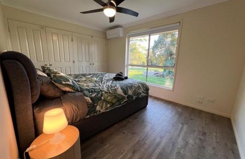 Plainland House | Plainland 3 bed rooms entire house