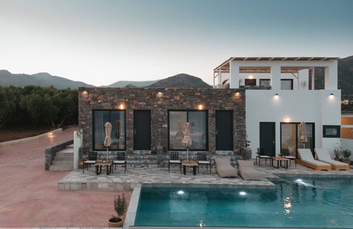 Makry Gialos Hotel | Plakakia Luxury Apartments - Apt 1