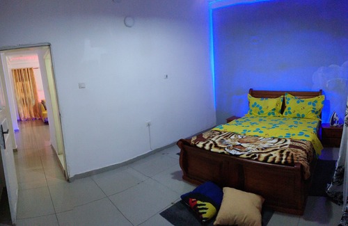 Yaounde Apartment | Plan B by bastos