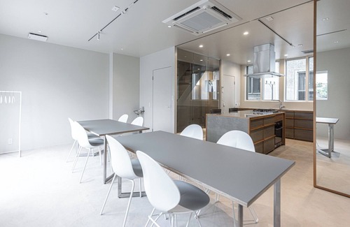 Gifu House | Plan for up to 2 people A minimalist space with /Gifu Gifu