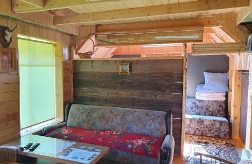 Sokolac Ski Chalet | Planinska koliba Ajdanovici Jelovac Nisicka visoravan