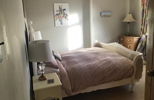 Wrexham Bed & Breakfast | Plas Bostock Farm