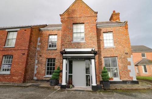 Saint Asaph House | Plas Coch