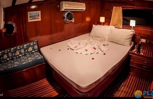 Fethiye Boat Rental | Platin Yachting Yacht Charter 8 Cabins 18 Pax in Turkey
