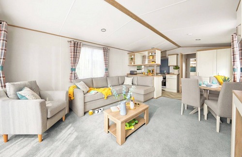 Aberystwyth House | Platinum 2 Bed Caravan with Hot Tub No Pets Slp 4