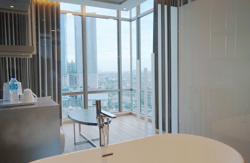 Surabaya Hotel | Platinum Hotel Tunjungan Surabaya