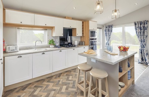 Aberystwyth Ski Chalet | Platinum Lodge Bay View Spa