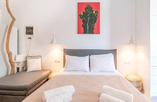 Platis Gialos Apartment | Platis Gialos Studio close to the beach