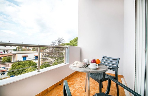 Ialyssos Apartment | Platoni Elite apartments.A friendly relaxing place close to the beach &shops