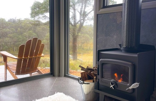 Dundee Cabin | Platypus Bend Eco Retreat - Off Grid rural hideaway