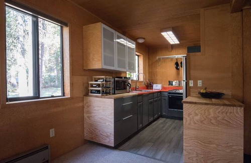 Bear Valley House | Play Outside/Relax Inside at Our Modern Retreat, Ursa Major