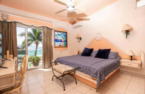 Manzanillo Apartment | Playa Azul Apt with Sea views & Pool
