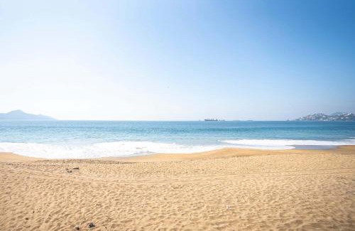 Manzanillo Apartment | Playa Azul Apt with Sea views & Pool
