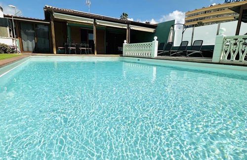 Playa del Ingles Ski Chalet | Playa del Inglés Villa 5 minutes from the beach - POOL OF SALTS AND CLIMATE