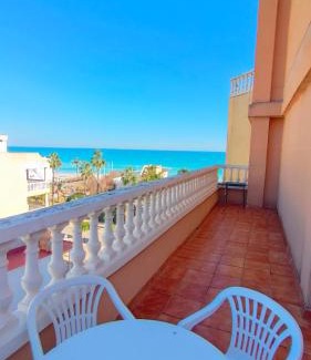 El Grau de Moncofa Apartment | Playa Paradís - Primera linea de playa - AP-7 3min - Self check-in 24h