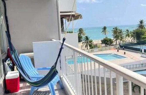 Isla Verde Condo | Playa Tortuga Studio Oceanview Pool