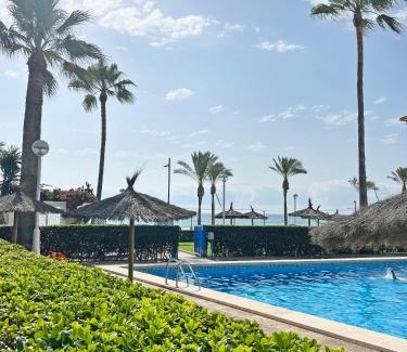 Coveta Fuma Apartment | Playa y montaña 1ª linea Piscina Parking AC