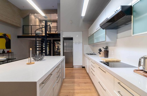 Foreshore Apartment | Playful NYC Style Loft, Two Min Walk from Long Street