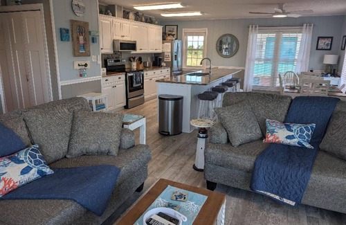 Fort Morgan House | Playful Pelican, 2 Bedrooms, 2 Bathrooms, Pet Friendly