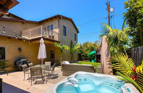South Oceanside House | Playground, hot tub, and walking distance to the ocean - The Sandcastle Fairytale - New Listing