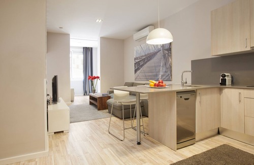 Ciutat Vella Apartment | Plaza Catalunya apartment-trippingEasy