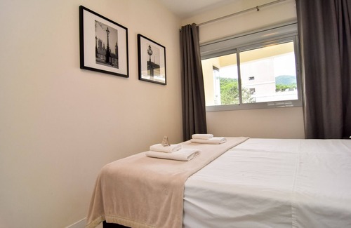 Florianopolis Apartment | Plaza Saint Tropez: Comfort in Itacorubi P2255