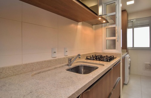 Florianopolis Apartment | Plaza Saint Tropez: Conforto no Itacorubi P2255
