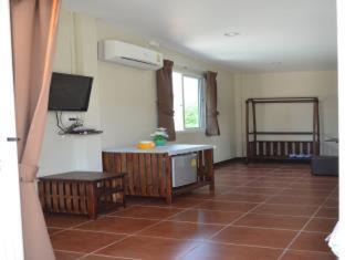 Khlong Khut Resort | Pleai Ta Lea Resort