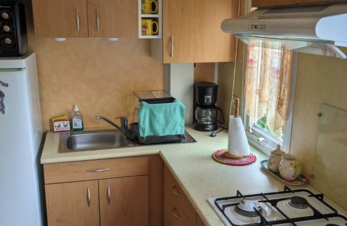 Besse-et-Saint-Anastaise House | Pleasant, functional mobile home in a 4* campsite