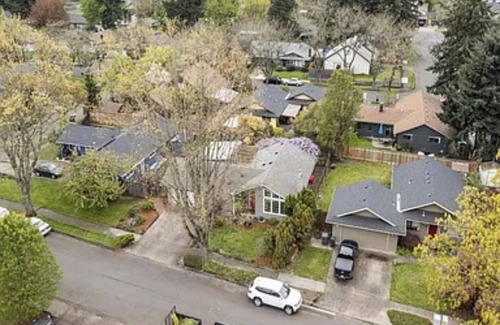 Harlow House | Pleasant 2-bedroom house in Eugene with WiFi