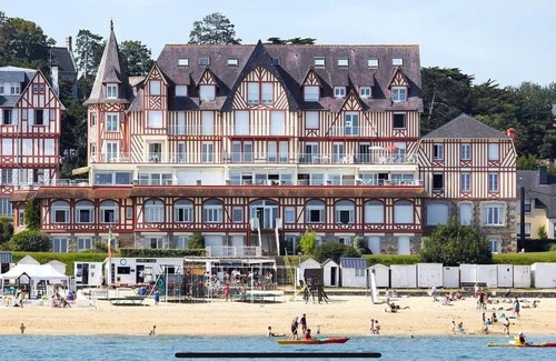 Saint-Cast-le-Guildo Apartment | Pleasant apartment in the La Garde district of Saint Cast