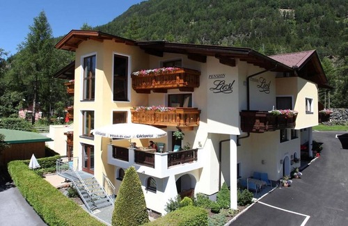 Unterlaengenfeld Apartment | Pleasant apartment in Längenfeld with garden
