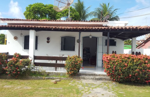 Centro House | Pleasant beach house, with barbecue, large terrace and spring location
