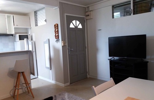 Schoelcher Apartment | Pleasant F2, fiber, garden, garage, air conditioning ch