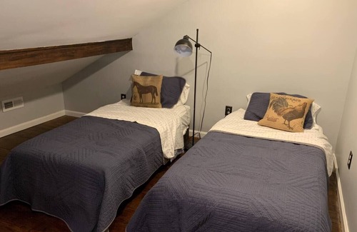Darnestown Other | Pleasant Hills Farm Guest Cottage (Farm Stay just 20 mins to Washington DC)