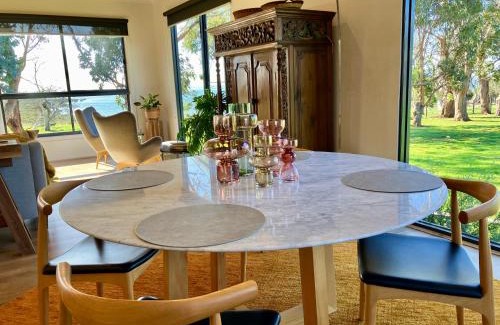 Rhyll Villa | Pleasant Point Cottage Phillip Island