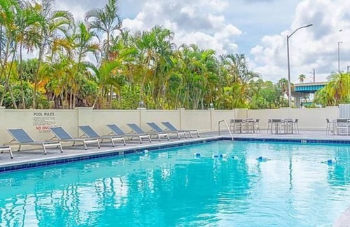 Miami Springs Hotel | Pleasant Stay, Convenient Location! Onsite Pool, Walk to Miami Jai Alai & Casino