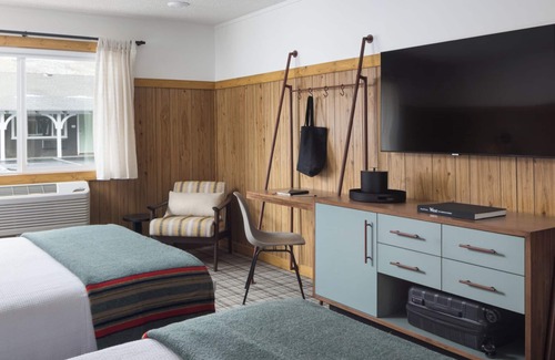 Jackson Hotel | Pleasant Stay, Convenient Location! 2 Pet-Friendly Units, Free Parking, Pool