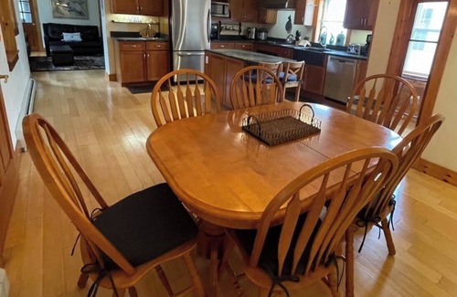 Ludlow Apartment | Pleasant Street Retreat in Downtown Ludlow on Shuttle Route