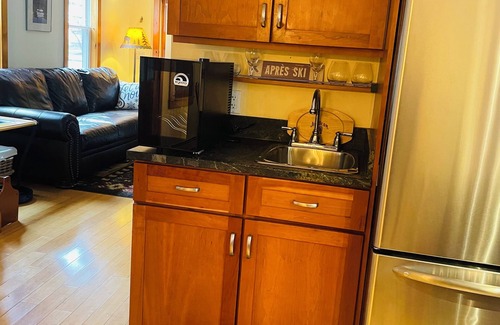 Ludlow Apartment | Pleasant Street Retreat in Downtown Ludlow on Shuttle Route