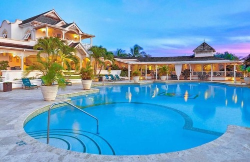 Mount Standfast Apartment | Please Inquire Before Booking – Luxury Villa