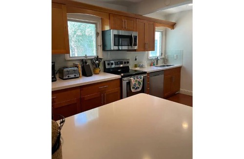 Lake Worth Cottage | Pleasures of Palmway DISCOUNT from Sept -Oct