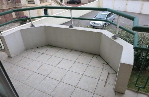 Berck-sur-Mer Apartment | PLEIADE 11: 2-person apartment in city center with private parking.