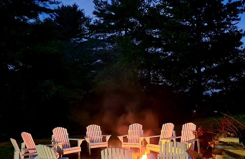 Weaverville House | Plenty room for family & friends-Mountain Views-6+BD-4B-Hot tub-Firepit-gameroom