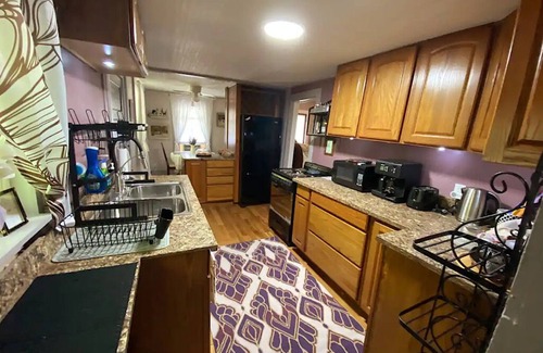 Marshall Cottage | Plum Crooked Poet’s Cottage ~ Once Upon A Time ~ Alpine Charm ~ Not Damaged ~